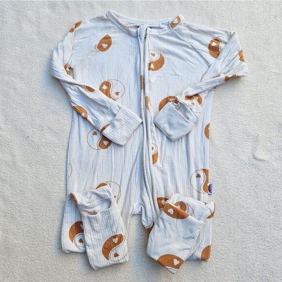 Brixton Phoenix Cream and Orange Yin Yang Heart Bamboo Zip Romper 12-18M - Picture 7 of 10
